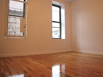 Rented by Concept Real Estate Group