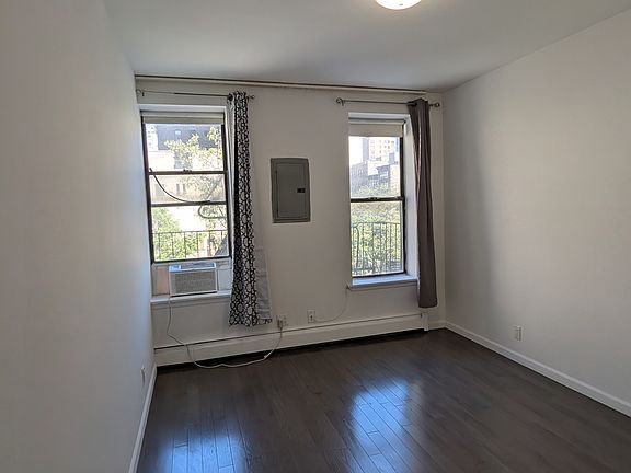 4th image of 629 2nd Ave APT 3
