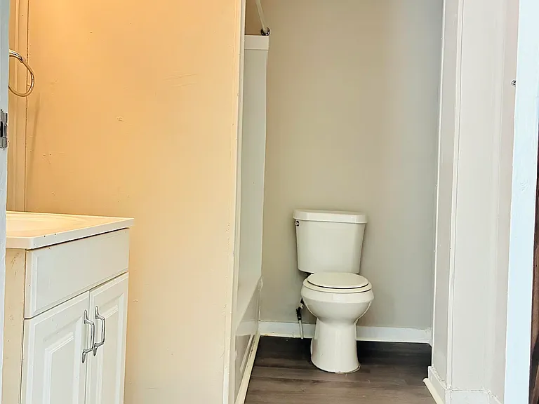104 Miller St — Photo 21