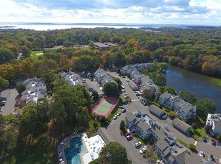 157 Rowayton Woods Dr, Norwalk, CT 06854