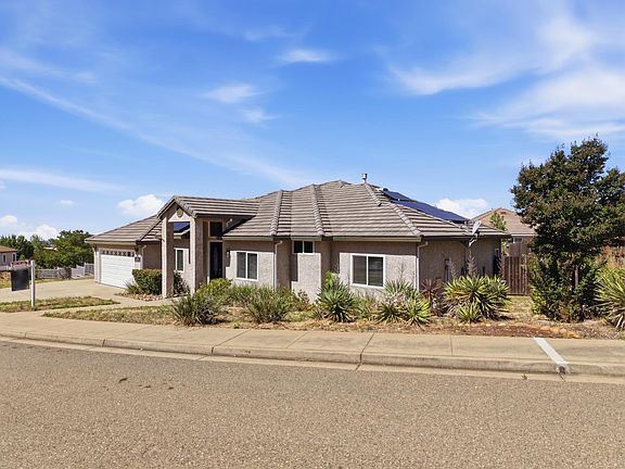 3rd image of 10587 Ridgecrest Dr
