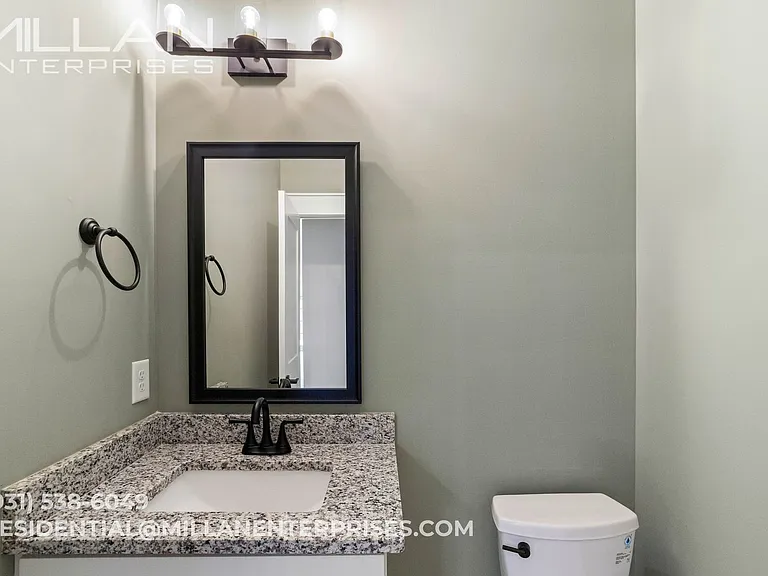 1088 Veridian Dr #B — Photo 33