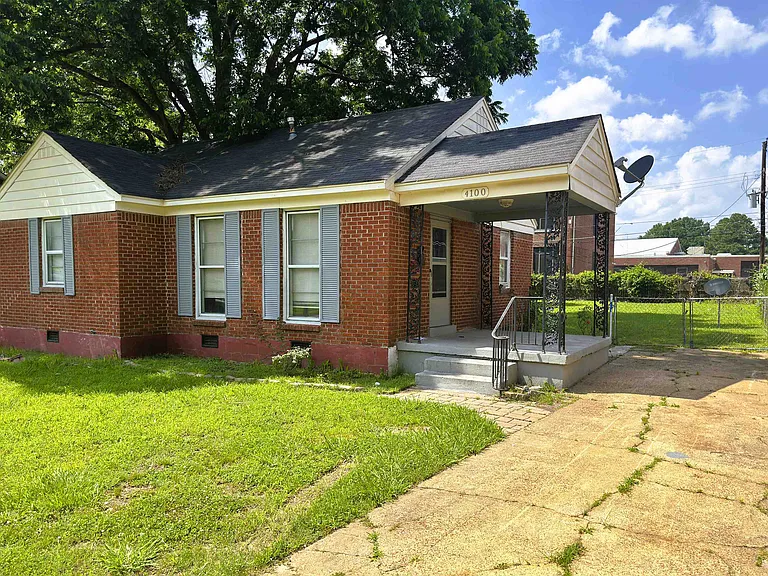 4100 Vaughn Rd — Photo 2