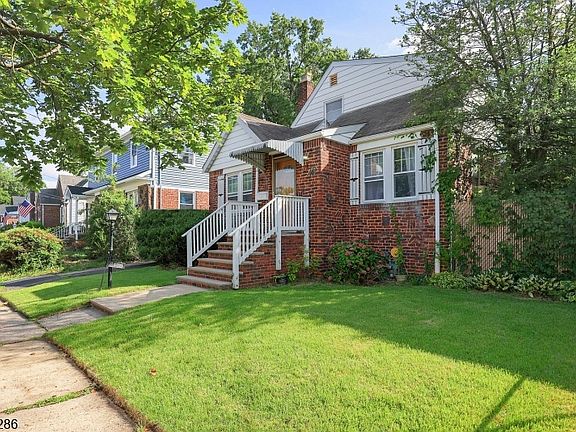 2nd image of 2106 Kay Ave
