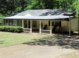 173 Clover Dr, Hemphill, TX 75948