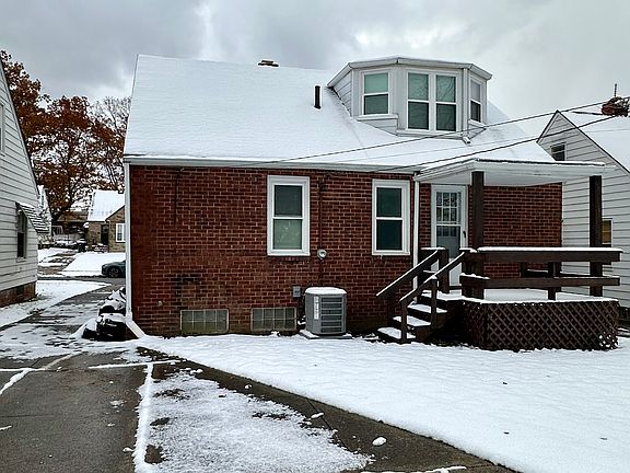 4th image of 9603 S Highland Ave