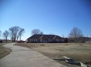 189 Walleye Dr, Russellville, AR 72802