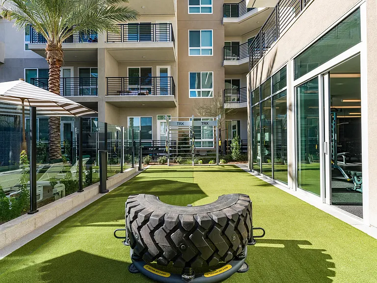 Modera Pomona features an activity lawn, perfect for outdoor workouts and staying active.