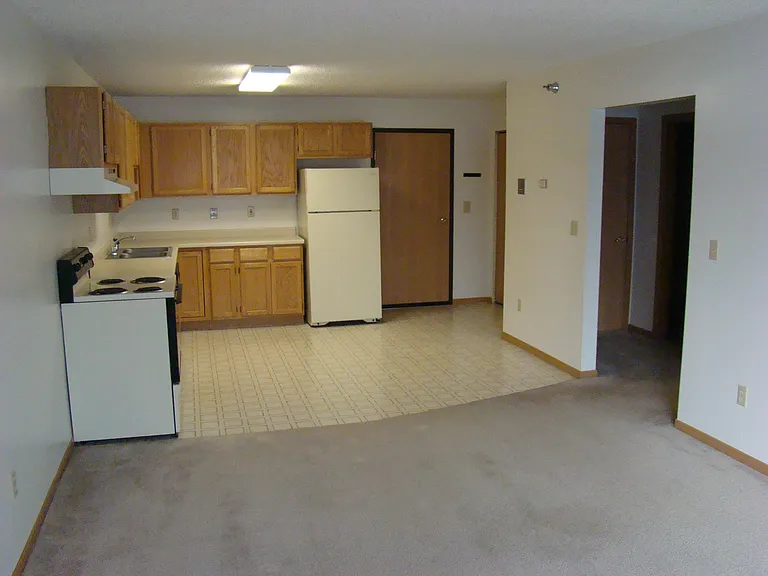 120 NW 5th St #203 — Photo 7