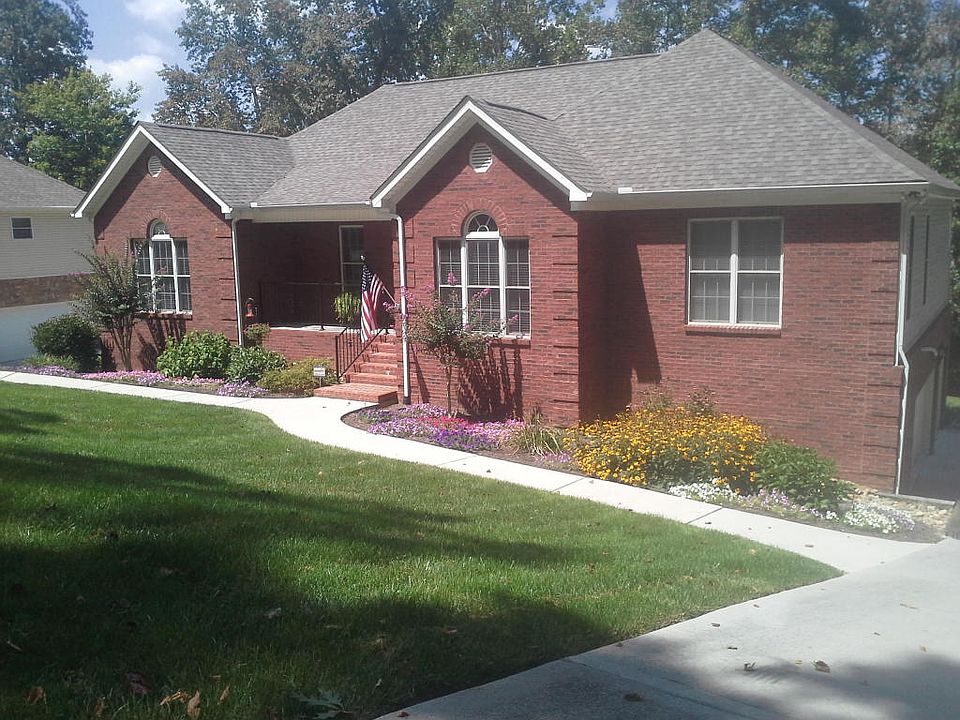 1st image of 2219 Richwood Dr