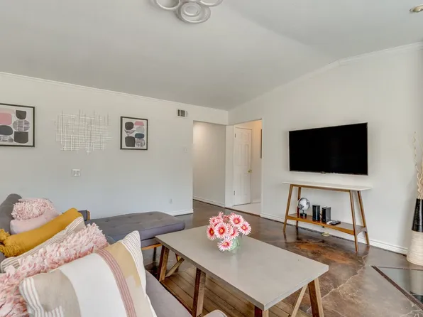 2117 Benjamin Rd #Id1056385p, Irving, TX 75060