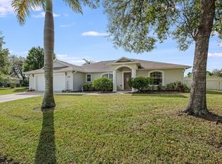 1010 Hosbine St SE, Palm Bay, FL 32909