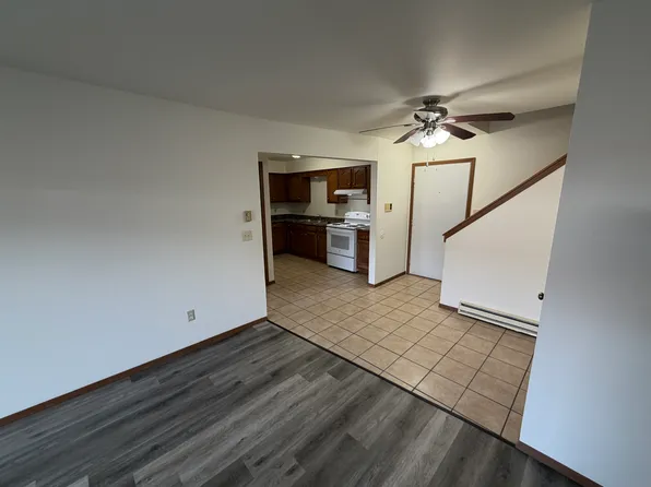 112 Timblin Dr #20, Kewaskum, WI 53040