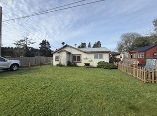 115 N 5th St, Lakeside, OR