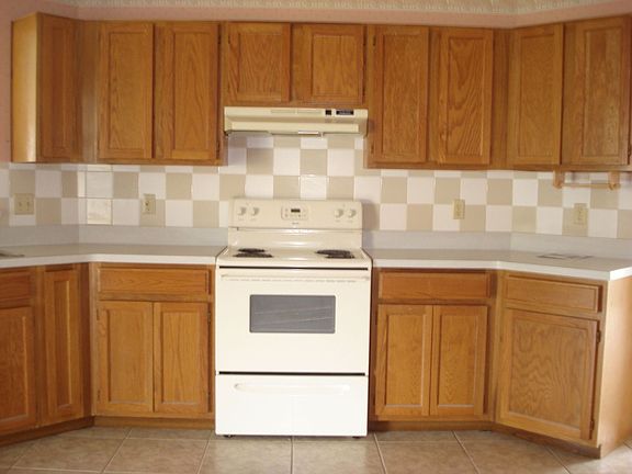 3rd image of 918 Arkenstone Dr