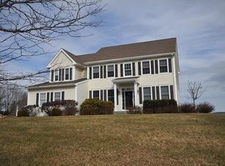 4 Augusta Ct, Monroe, NY 10950