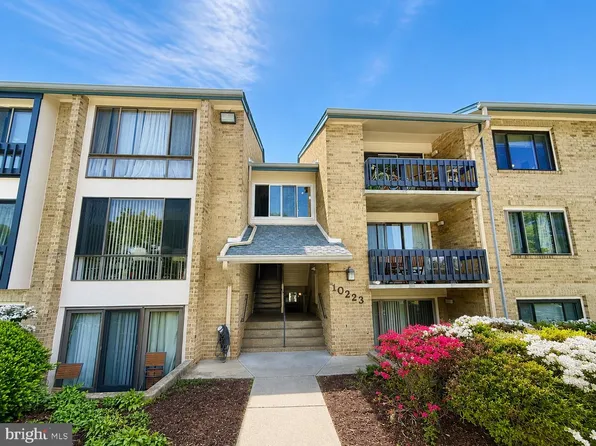 10223 Valentino Dr APT 7321, Oakton, VA 22124