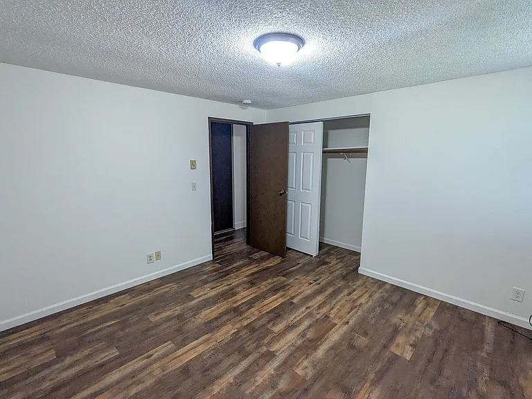 4483-4485 Campbell Dr SE — Photo 8