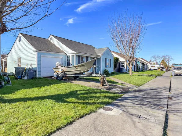 1747 Iverson Ave, Arcata, CA 95521