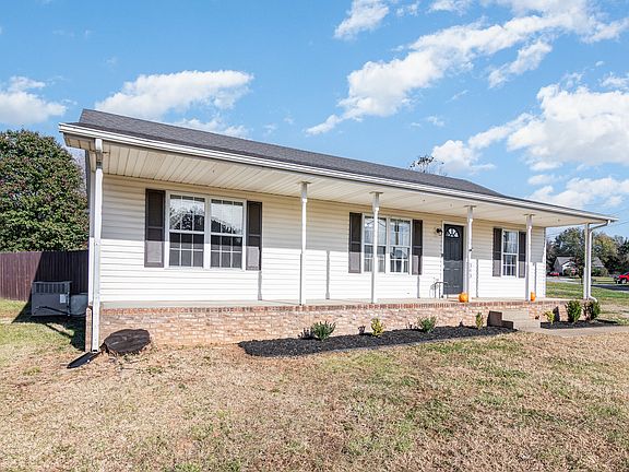 4th image of 343 Bombay Dr