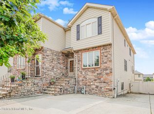 36 Bogota St, Staten Island, NY 10314