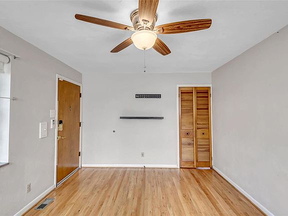 5th image of 4216 Newport Ave