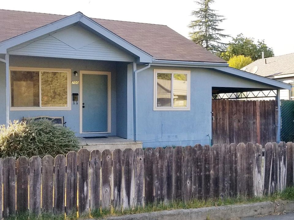 1st image of 700 Maple St