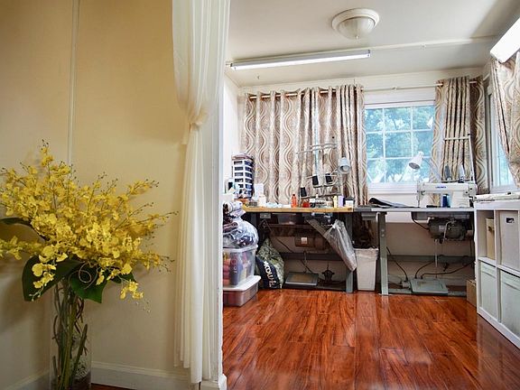 5th image of 900 Golden Wheel Park Dr #122