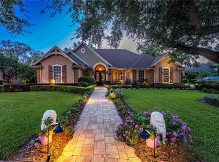 2884 Old Castle Dr, Winter Park, FL 32792