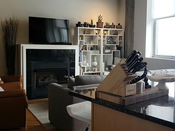 4th image of 2107 Grand Ave Unit 809