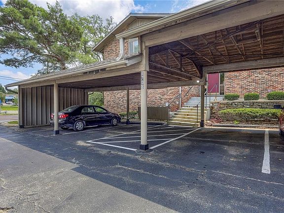 5th image of 8708 Metcalf Ave APT 10
