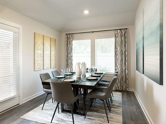 LandingMeadows_830_Callaghan_Dining Room_18310LandingMeadowsLn_MODEL.jpg