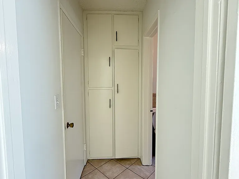 615 E Magnolia Blvd #B — Photo 6