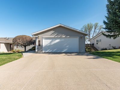 3418 Rocky Point Ln, Bismarck, ND, 58503