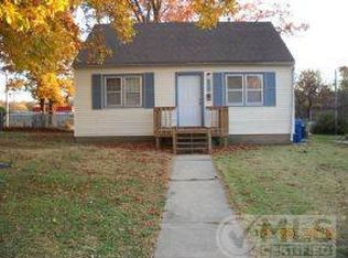 1314 Olive St, Carthage, MO 64836