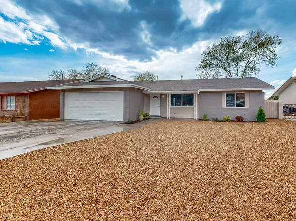 833 Pawnee St NE, Albuquerque, NM 87123
