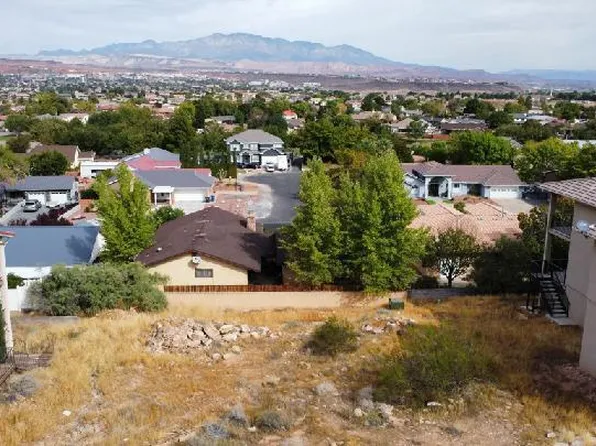 955 E Summit Ridge Dr, St George, UT 84790