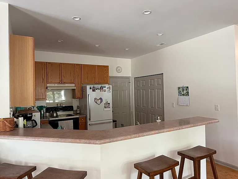kitchen with washer/dryer