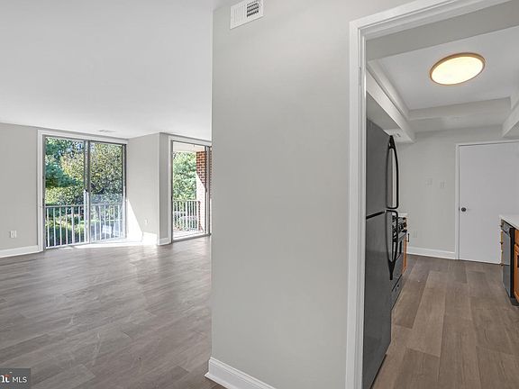 3rd image of 10239 Prince Pl #26103