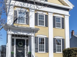 27 Saint James St, Roxbury, MA 02119