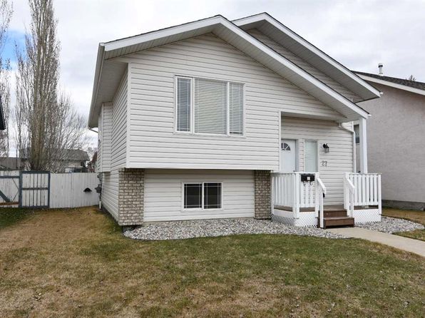 27 W Dolan Close, Red Deer, AB T4R 3A3