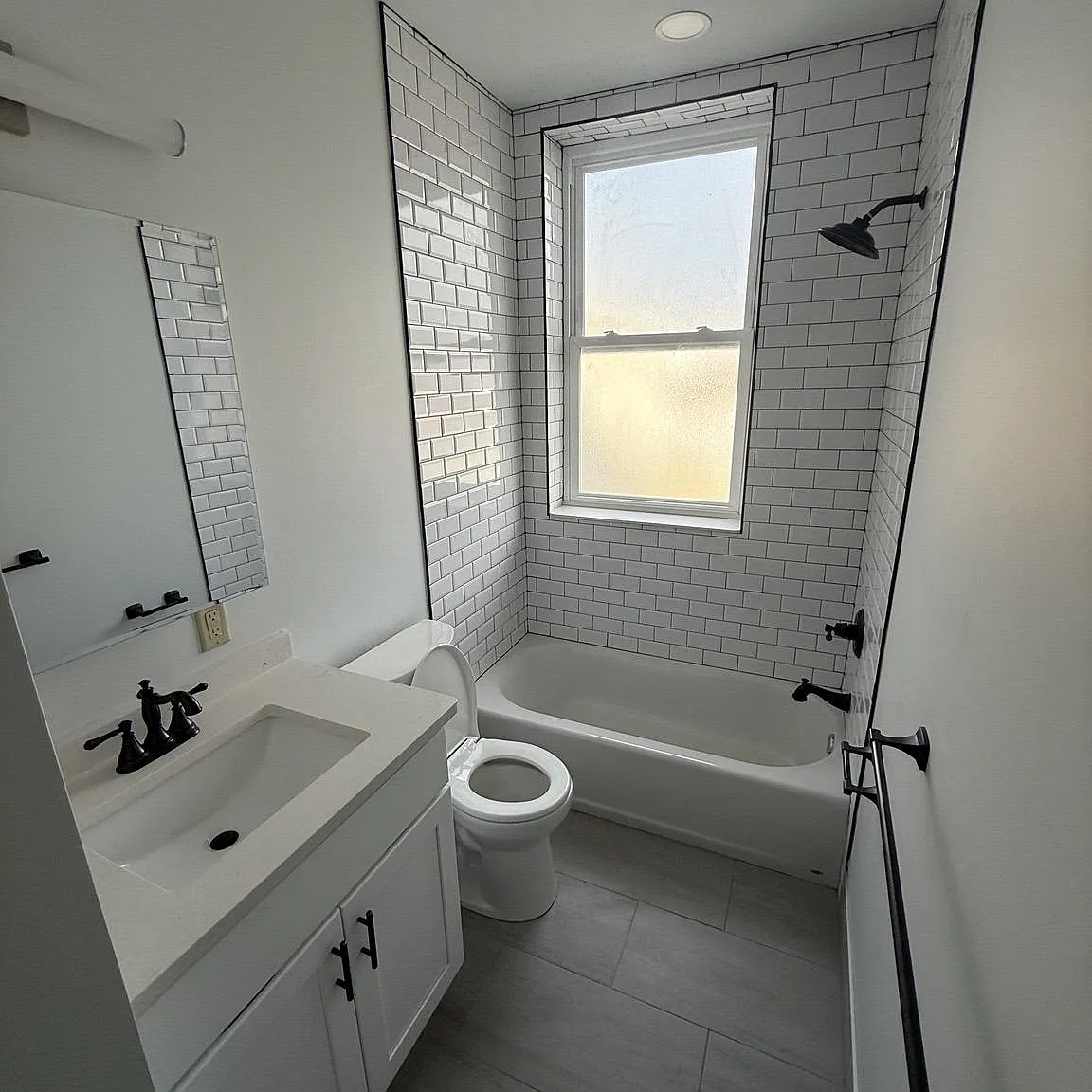 2 bed, 3480 sqft, $1,950 — Photo 2