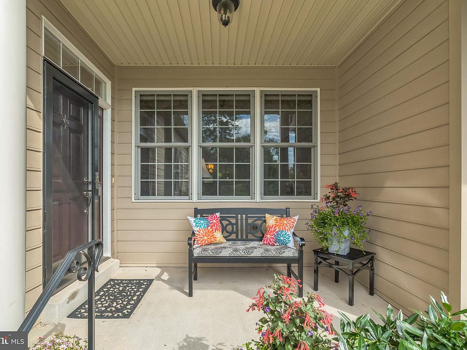 204 Caspian Ln, Norristown, PA 19403 | Zillow