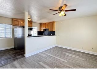 851 W 94th St, Los Angeles, CA 90044