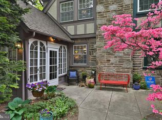 324 Wellesley Rd, Philadelphia, PA 19119