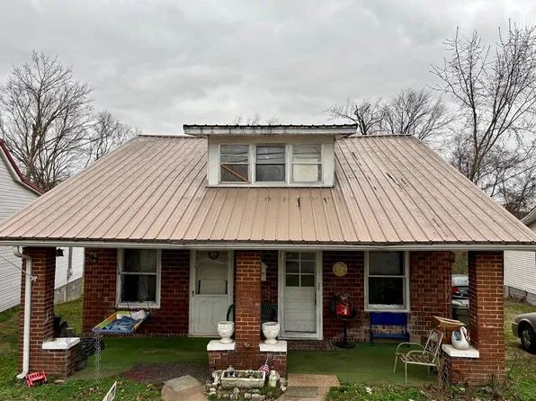 120 E Oak St, Scottsville, KY 42164