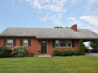 53 Edward Dr, Greencastle, PA