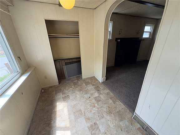 2nd image of 803 6th St