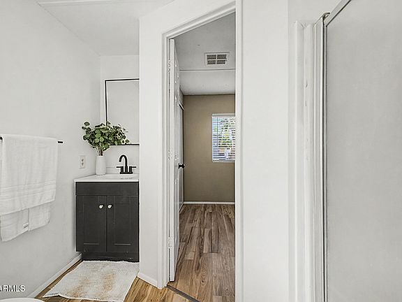 4th image of 1770 N VALLEY Drive #41