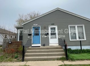 1217 Oxford St, Hopkins, MN 55343